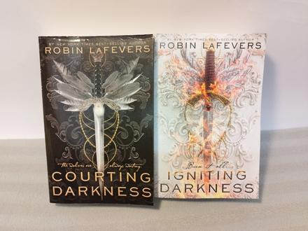 Robin lafevers - the darkness duology nau24, 