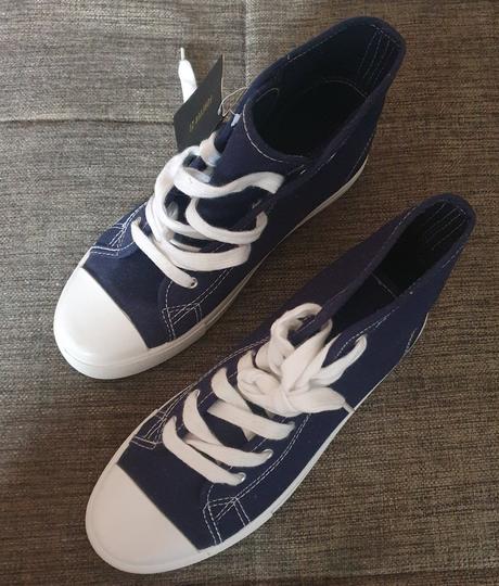 Dievčenské plátenky, 36