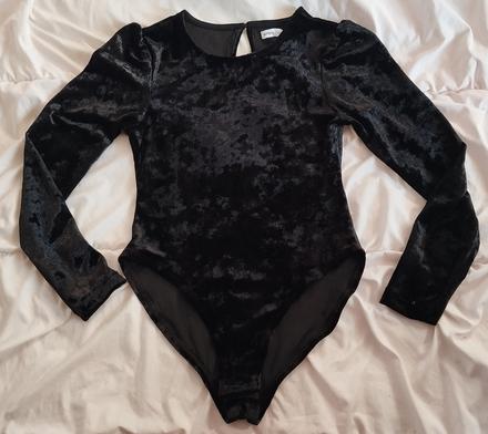 Dievčenské body, sinsay,140