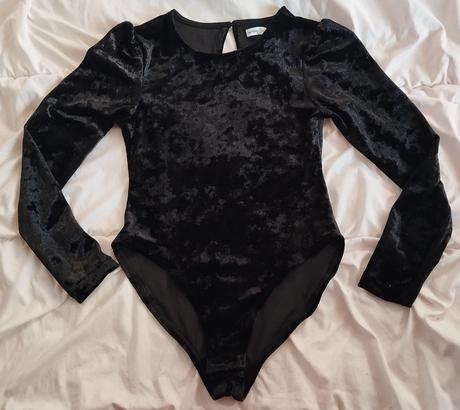 Dievčenské body, sinsay,140