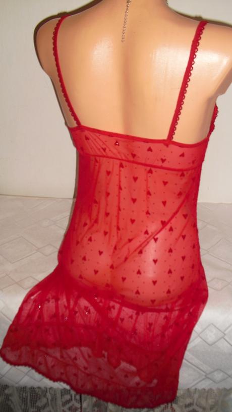 Srdieckova trblietava romanticka kosielka, s