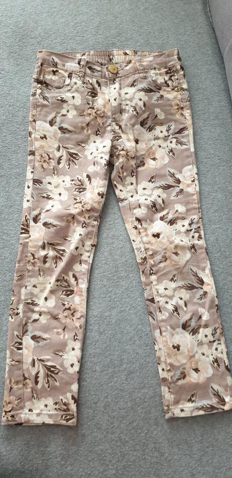 Nohavice č.116-122, 116