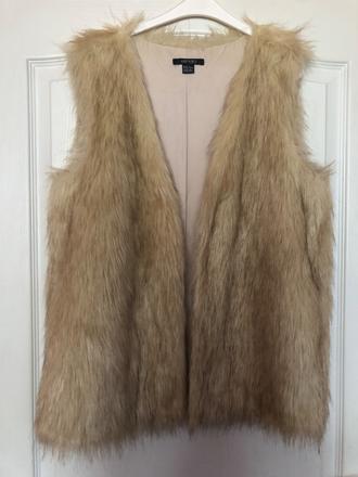 Kozusinova vesta, esmara,44