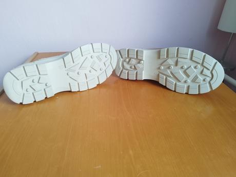 Damske jesenne bezove cipkovane mokasiny, cizmy, 39