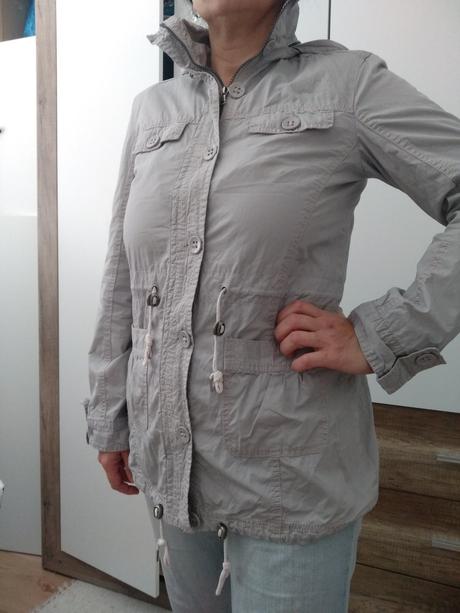 Jarná bunda, 38