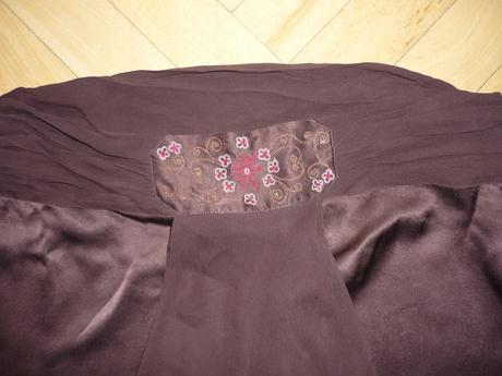 Saténová sukňa, m