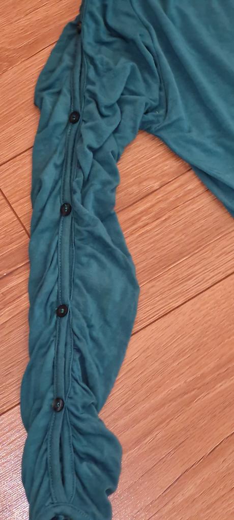 Zaujímavé tričko v. 46/48, 46