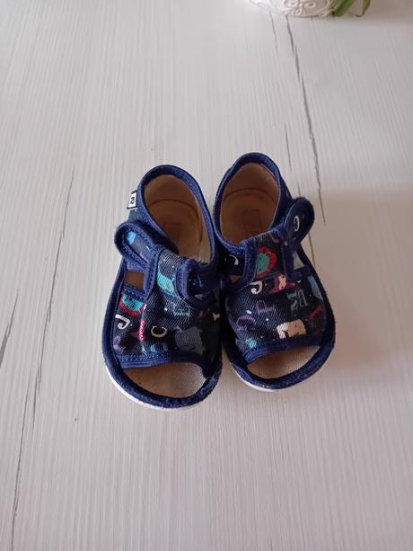 Papucky rak v.19, rak,19