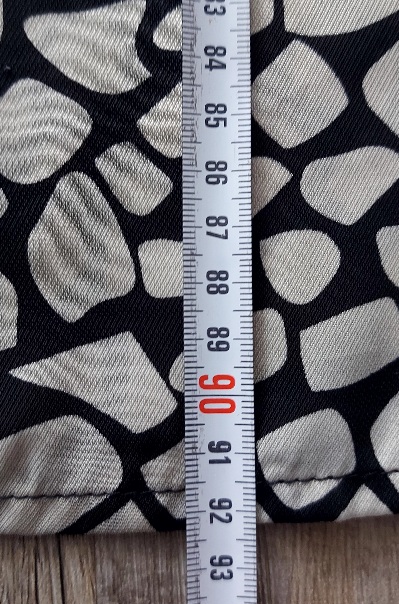 Pulóver s volánom, 36