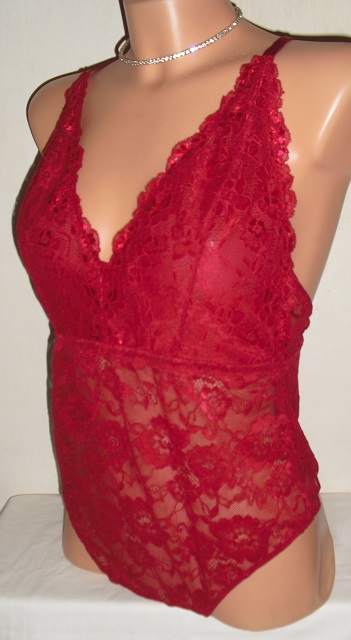 Sexy tangacikove cervene body, s