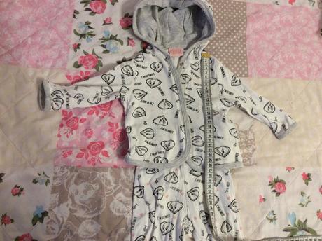 Mikina a teplacky, 68