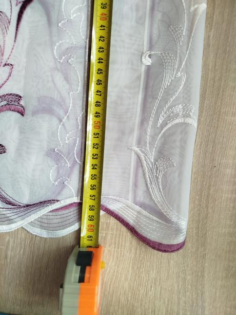 2x vyšívaná záclona, 