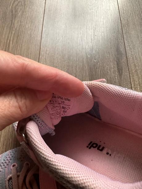 Svietiace tenisky, sprandi,33