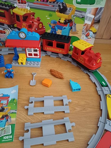 Lego parny vlak,