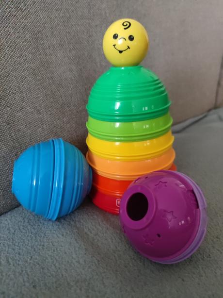 Aktívne skladacie misky s rolničkou, 