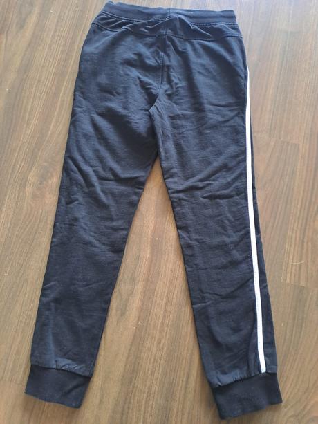 Dievcenske nezateplene teplaky v. 146, coccodrillo,146