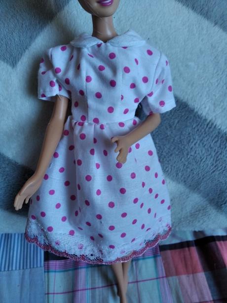 Šaty barbie,
