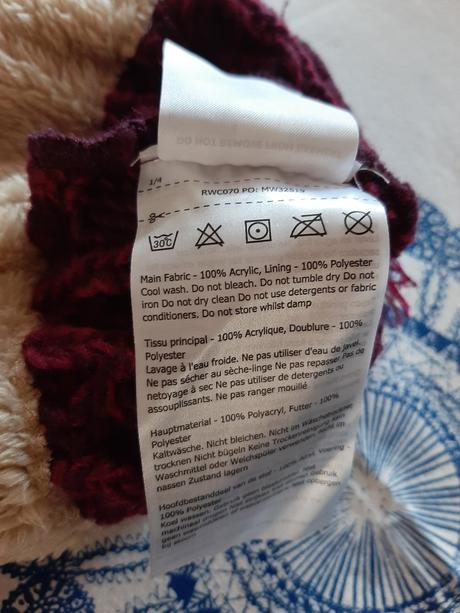 Hrubá čiapka regatta s vrkočmi, regatta