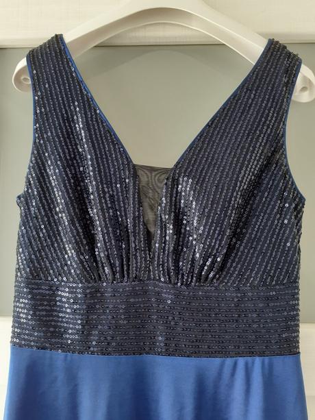 Slávnostné šaty, s