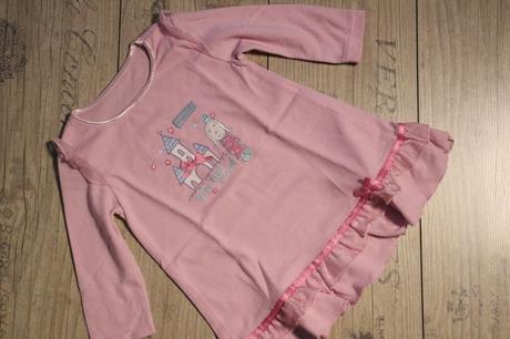 Nočná košeľa, 74