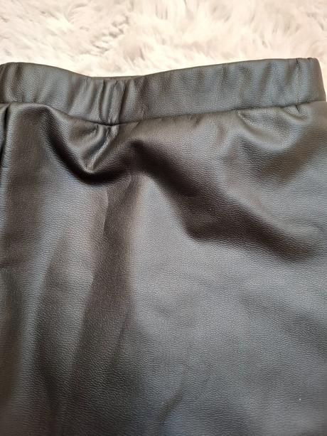 Koženkové legíny, sinsay,152