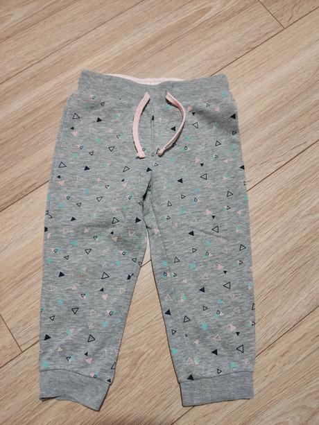 Oblečenie v top stave, 86–98