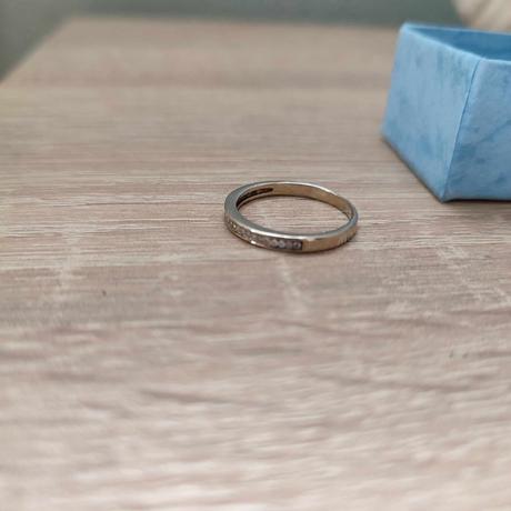 Strieborný prsteň,