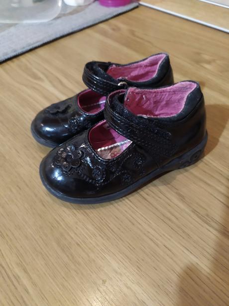 Dievčenské sandále, 19