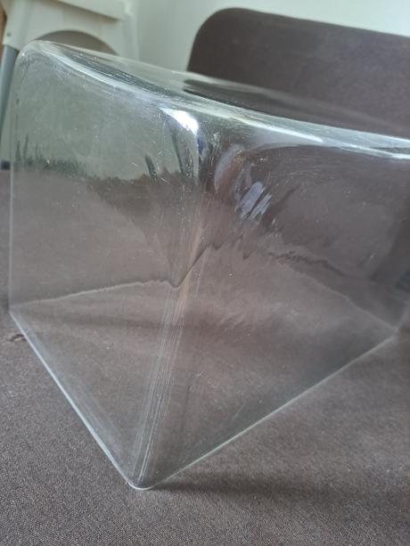 Akvarko z jedneho kusu skla,