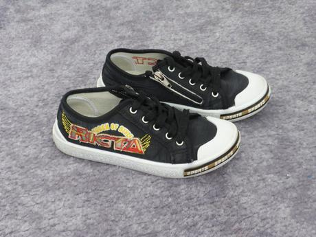 Tenisky zn. delfin, 33