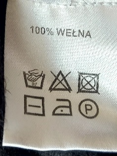 Vlnené šaty, m