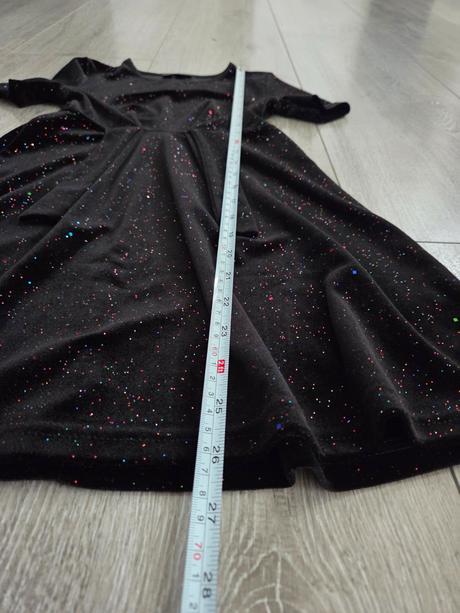 Čierne trblietavé šaty napr. halloween, 134