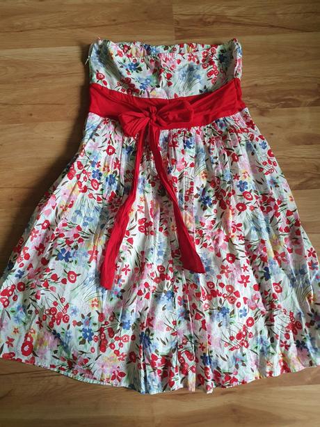 Dievčenské šaty, s