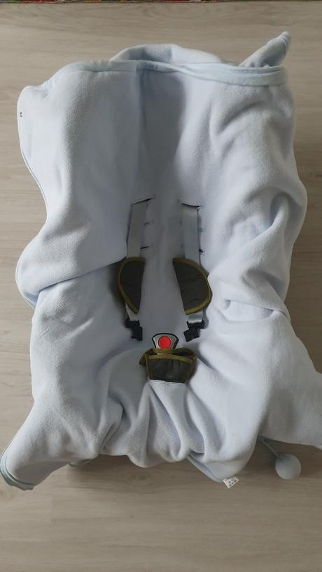 2x použitá deka do vajíčka, slovenská výroba, 