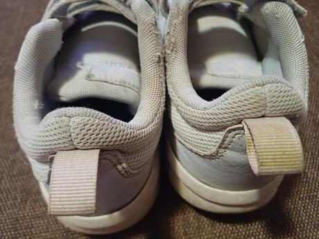 Adidas č 29 - darujem k nakupu, adidas,29