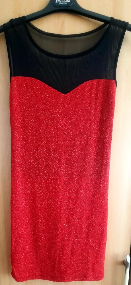 Predám elegantné krátke šaty, m