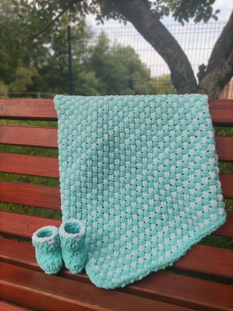 Set pre bábätko deka + papučky,