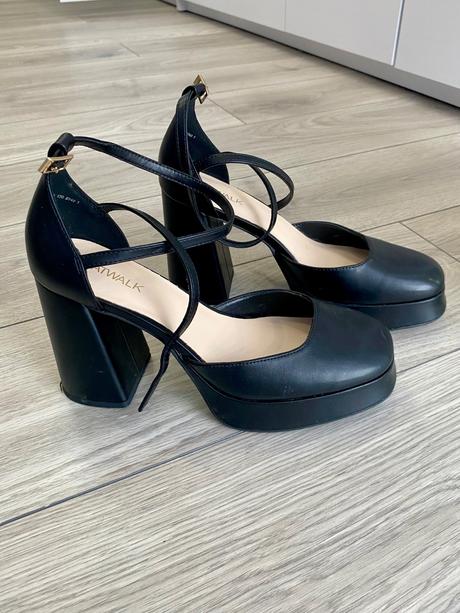 Topanky na vysokom opatku, deichmann,39