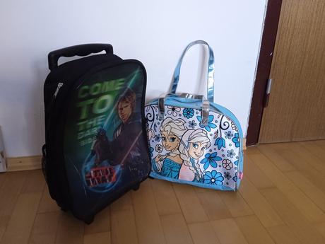Kufrík a taška, disney