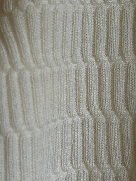 Pulover zn.gas s podielom vlny č.l, l