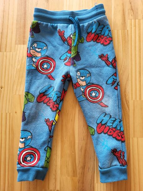 Tepláky marvel od george 92-98 na 2-3 roky, george,92