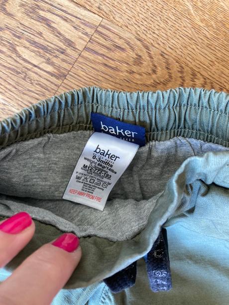 Podsite nohavice ted baker, 68