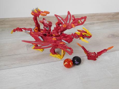 Bakugan drak červený-30 cm,, 