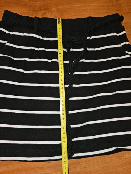 Sukňa a 3x tričko, 140–152