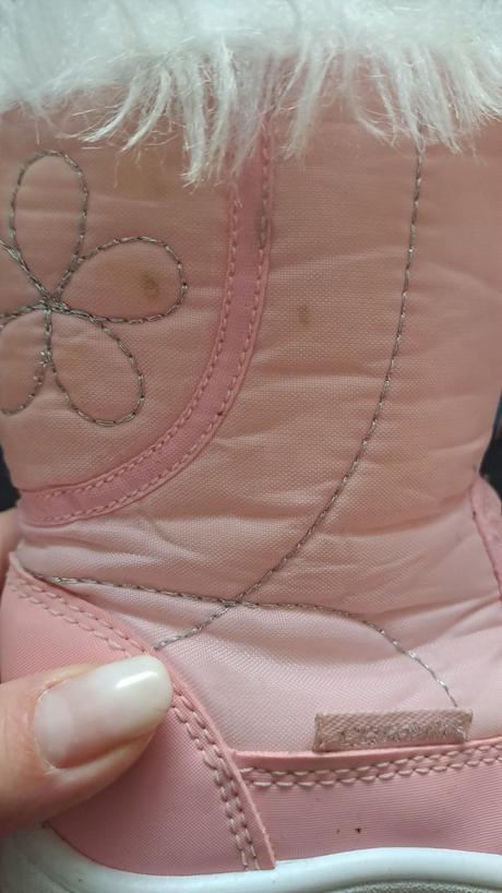 Snehule, deichmann,22