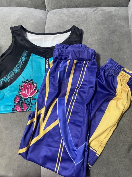 Huntrix zoey 128-134, 