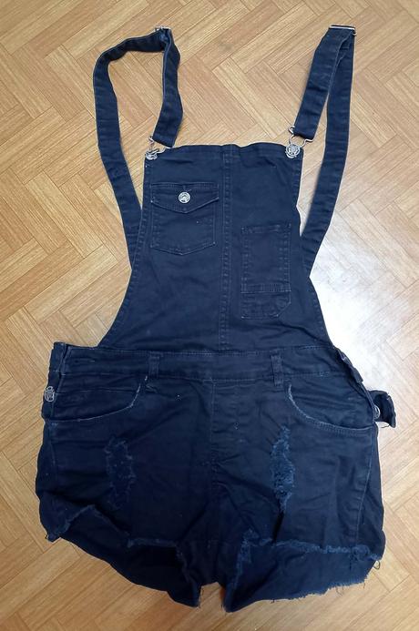 Šortky, m