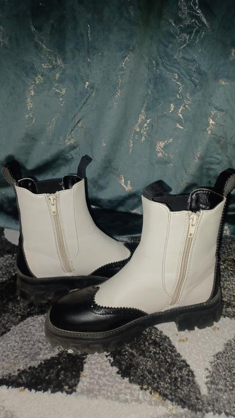 Čižmičky, reserved,34