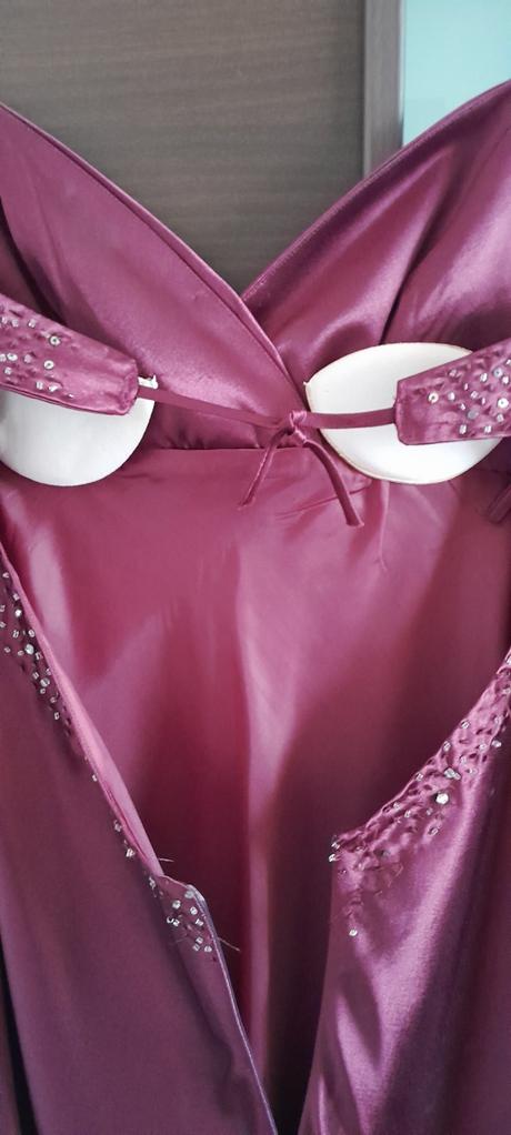 Spoločenské šaty, 38