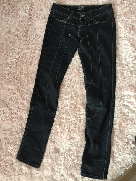 Dámske slim rifle, 26